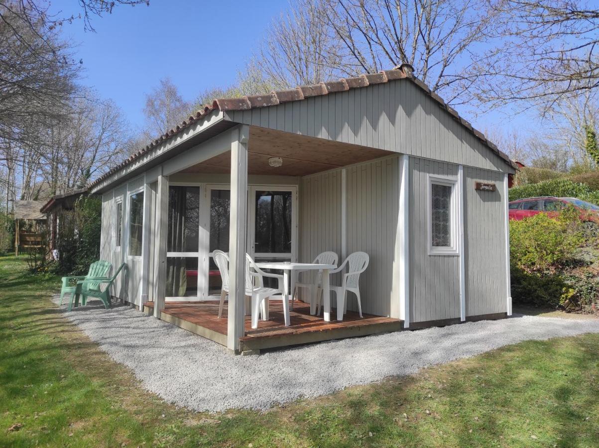 Chalet Simple Au Camping L'Etruyere Au Lac La Tardiere Exterior foto